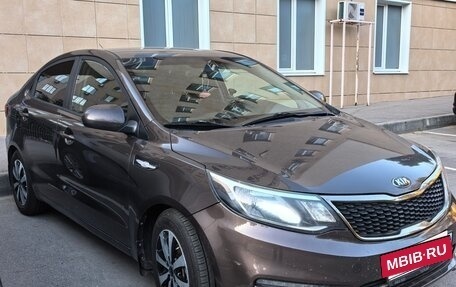 KIA Rio III рестайлинг, 2016 год, 1 050 000 рублей, 2 фотография