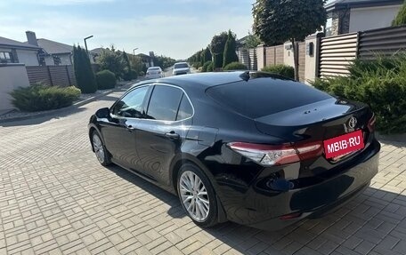 Toyota Camry, 2022 год, 2 750 000 рублей, 12 фотография