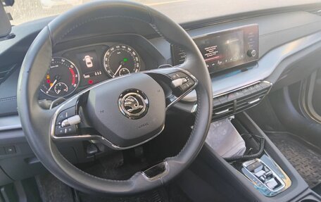Skoda Octavia IV, 2021 год, 2 600 000 рублей, 34 фотография
