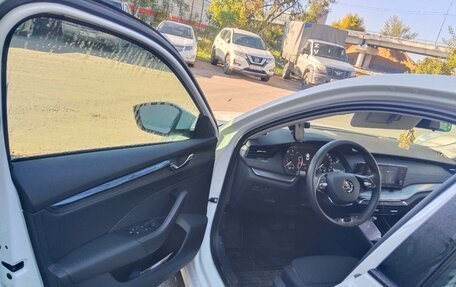 Skoda Octavia IV, 2021 год, 2 600 000 рублей, 40 фотография