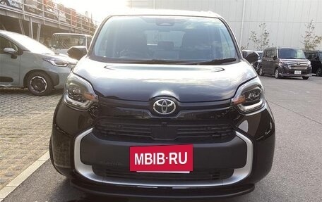 Toyota Sienta, 2025 год, 1 300 217 рублей, 2 фотография