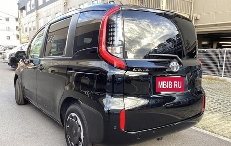 Toyota Sienta, 2025 год, 1 300 217 рублей, 6 фотография