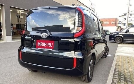Toyota Sienta, 2025 год, 1 300 217 рублей, 4 фотография