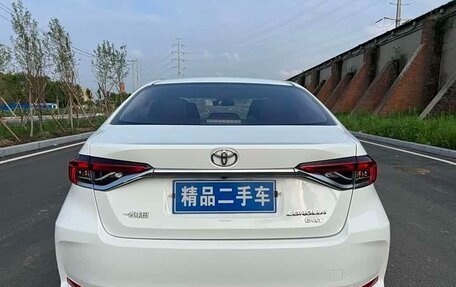Toyota Corolla, 2022 год, 1 300 000 рублей, 5 фотография