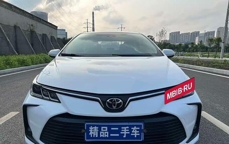 Toyota Corolla, 2022 год, 1 300 000 рублей, 2 фотография