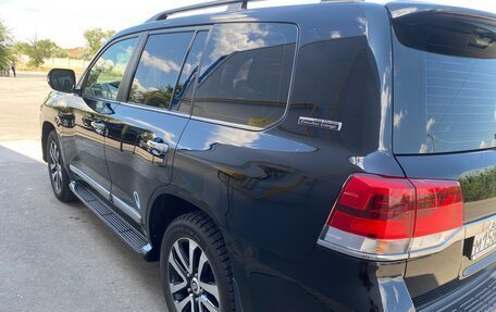 Toyota Land Cruiser 200, 2018 год, 11 200 000 рублей, 7 фотография
