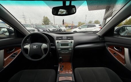 Toyota Camry, 2008 год, 1 090 000 рублей, 10 фотография