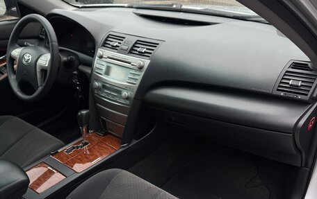Toyota Camry, 2008 год, 1 090 000 рублей, 12 фотография
