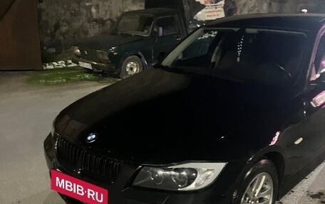 BMW 3 серия, 2008 год, 700 000 рублей, 2 фотография