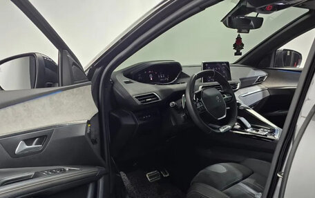 Peugeot 5008 II, 2021 год, 2 420 000 рублей, 3 фотография