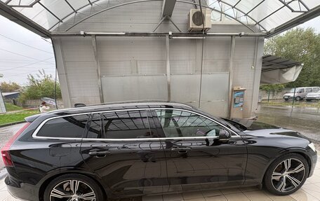 Volvo V60 II, 2018 год, 2 100 000 рублей, 6 фотография