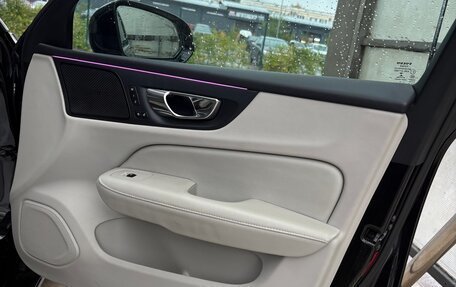 Volvo V60 II, 2018 год, 2 100 000 рублей, 9 фотография