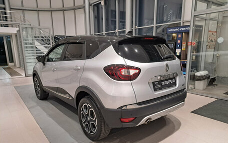 Renault Kaptur I рестайлинг, 2022 год, 1 893 000 рублей, 11 фотография