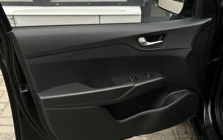 Hyundai Solaris II рестайлинг, 2017 год, 1 120 000 рублей, 4 фотография