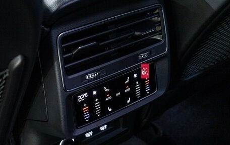 Audi Q8 I, 2018 год, 4 995 000 рублей, 37 фотография