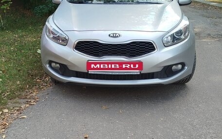 KIA cee'd III, 2014 год, 1 250 000 рублей, 2 фотография