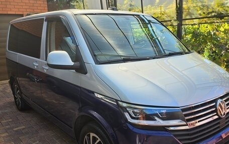 Volkswagen Caravelle T6 рестайлинг, 2020 год, 4 780 000 рублей, 4 фотография