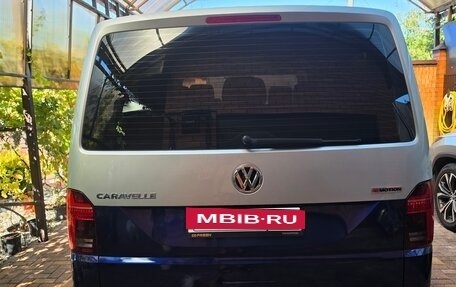 Volkswagen Caravelle T6 рестайлинг, 2020 год, 4 780 000 рублей, 2 фотография