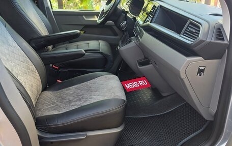 Volkswagen Caravelle T6 рестайлинг, 2020 год, 4 780 000 рублей, 12 фотография