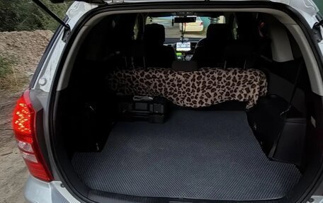 Toyota Wish II, 2005 год, 790 000 рублей, 3 фотография