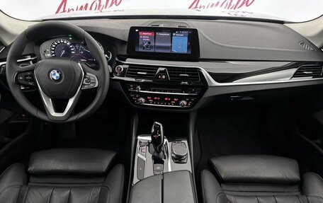 BMW 5 серия, 2019 год, 2 849 000 рублей, 9 фотография