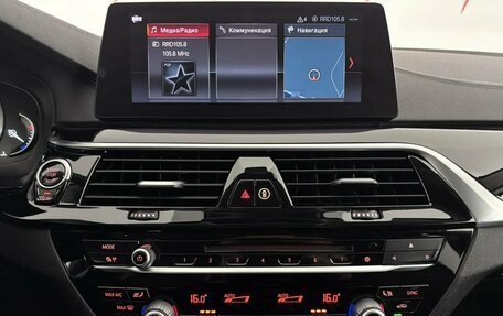 BMW 5 серия, 2019 год, 2 849 000 рублей, 14 фотография