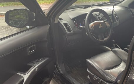 Mitsubishi Outlander III рестайлинг 3, 2010 год, 1 050 000 рублей, 7 фотография