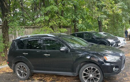 Mitsubishi Outlander III рестайлинг 3, 2010 год, 1 050 000 рублей, 3 фотография