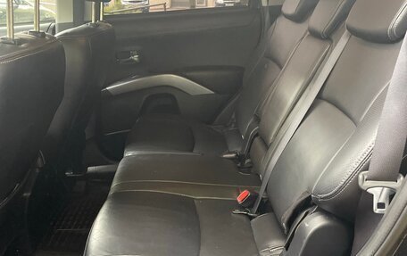 Mitsubishi Outlander III рестайлинг 3, 2010 год, 1 050 000 рублей, 11 фотография