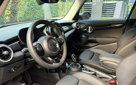 MINI Hatch, 2023 год, 2 340 275 рублей, 9 фотография