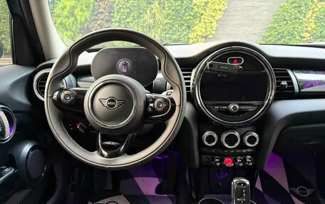 MINI Hatch, 2023 год, 2 340 275 рублей, 11 фотография