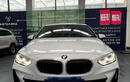 BMW 1 серия, 2023 год, 2 000 000 рублей, 3 фотография