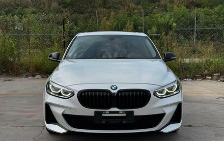 BMW 1 серия, 2022 год, 1 797 000 рублей, 2 фотография