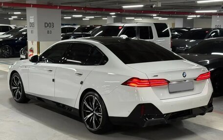 BMW 5 серия, 2024 год, 6 970 000 рублей, 6 фотография