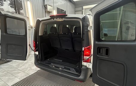 Mercedes-Benz Vito, 2016 год, 2 450 000 рублей, 24 фотография