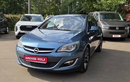 Opel Astra J, 2014 год, 950 000 рублей, 2 фотография