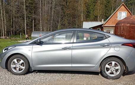 Hyundai Elantra V, 2015 год, 1 250 000 рублей, 2 фотография