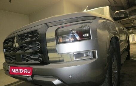 Mitsubishi L200, 2024 год, 4 900 000 рублей, 4 фотография