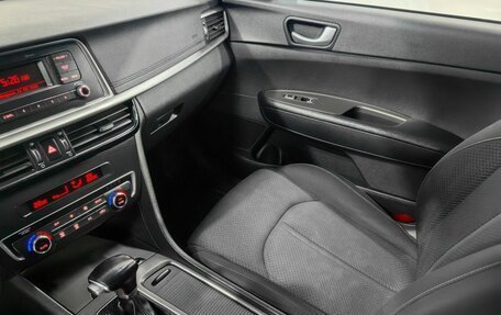 KIA Optima IV, 2019 год, 2 100 000 рублей, 12 фотография