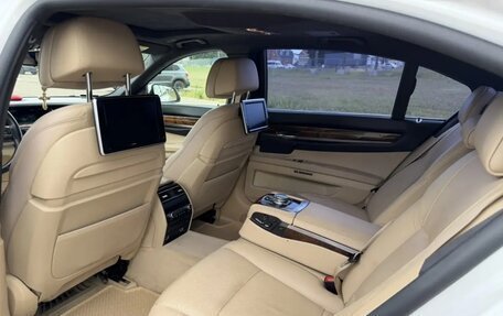 BMW 7 серия, 2013 год, 2 200 000 рублей, 3 фотография