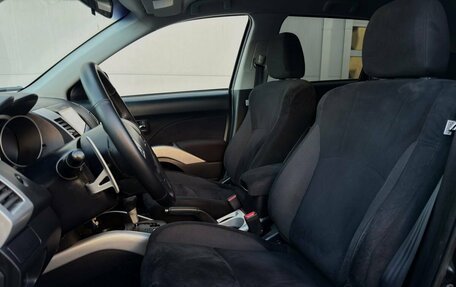 Mitsubishi Outlander III рестайлинг 3, 2008 год, 900 000 рублей, 9 фотография