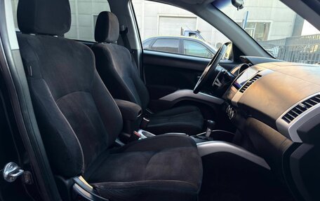 Mitsubishi Outlander III рестайлинг 3, 2008 год, 900 000 рублей, 11 фотография
