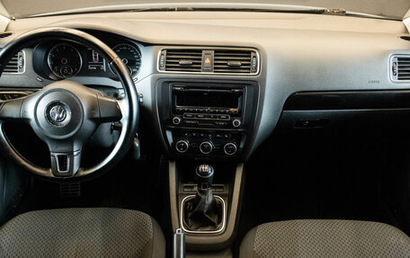Volkswagen Jetta VI, 2012 год, 990 000 рублей, 5 фотография