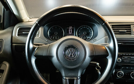 Volkswagen Jetta VI, 2012 год, 990 000 рублей, 6 фотография