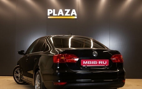 Volkswagen Jetta VI, 2012 год, 990 000 рублей, 3 фотография