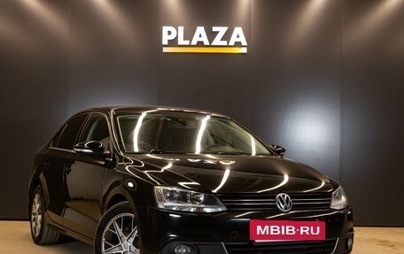 Volkswagen Jetta VI, 2012 год, 990 000 рублей, 2 фотография
