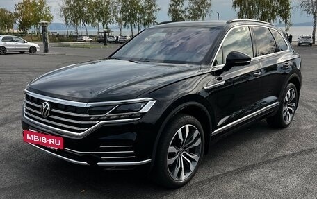 Volkswagen Touareg III, 2021 год, 8 999 999 рублей, 2 фотография