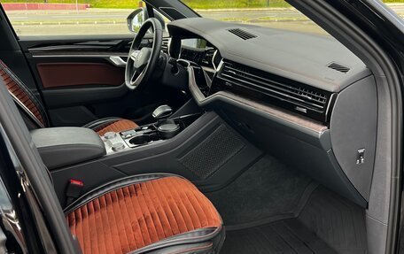 Volkswagen Touareg III, 2021 год, 8 999 999 рублей, 19 фотография