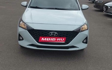 Hyundai Solaris II рестайлинг, 2020 год, 1 200 000 рублей, 2 фотография