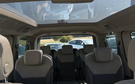 Volkswagen Multivan, 2023 год, 5 100 000 рублей, 14 фотография